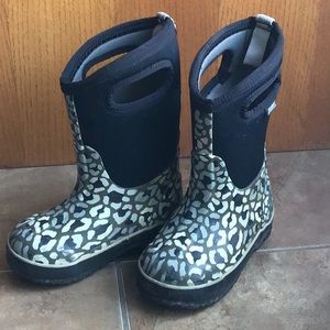 Toddler girl BOGS winter boots